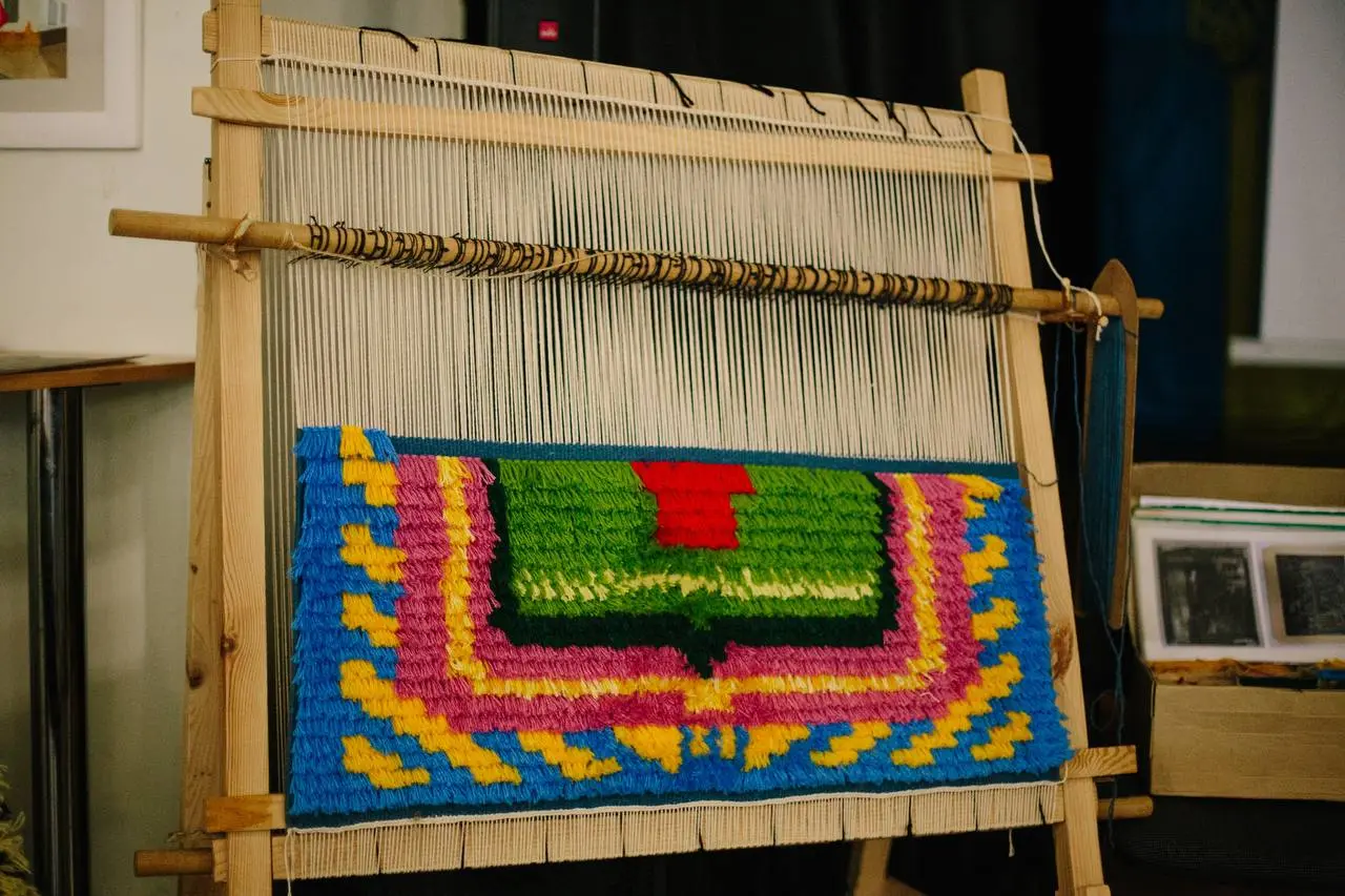 Restoring the forgotten: traditional Kharkiv kotsy weaving